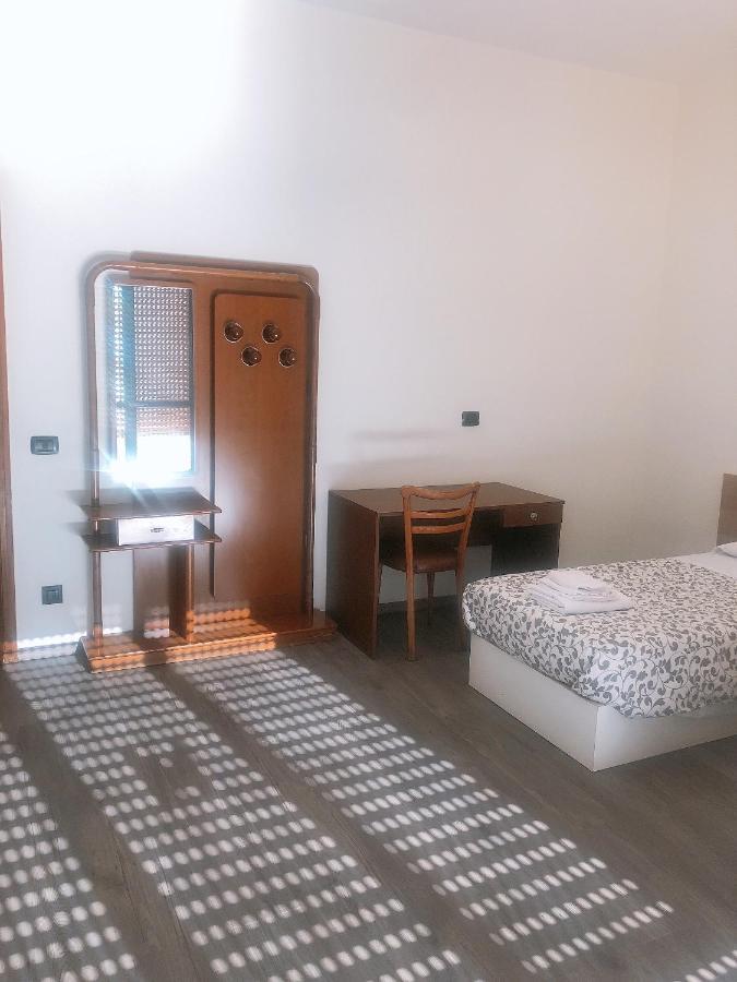 New Family Inn Pero Dış mekan fotoğraf
